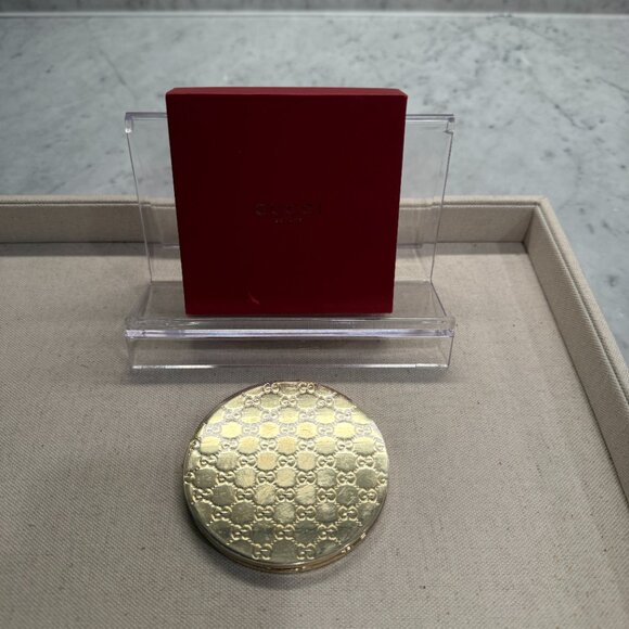 Gucci Beauty Mirror - Picture 2 of 3